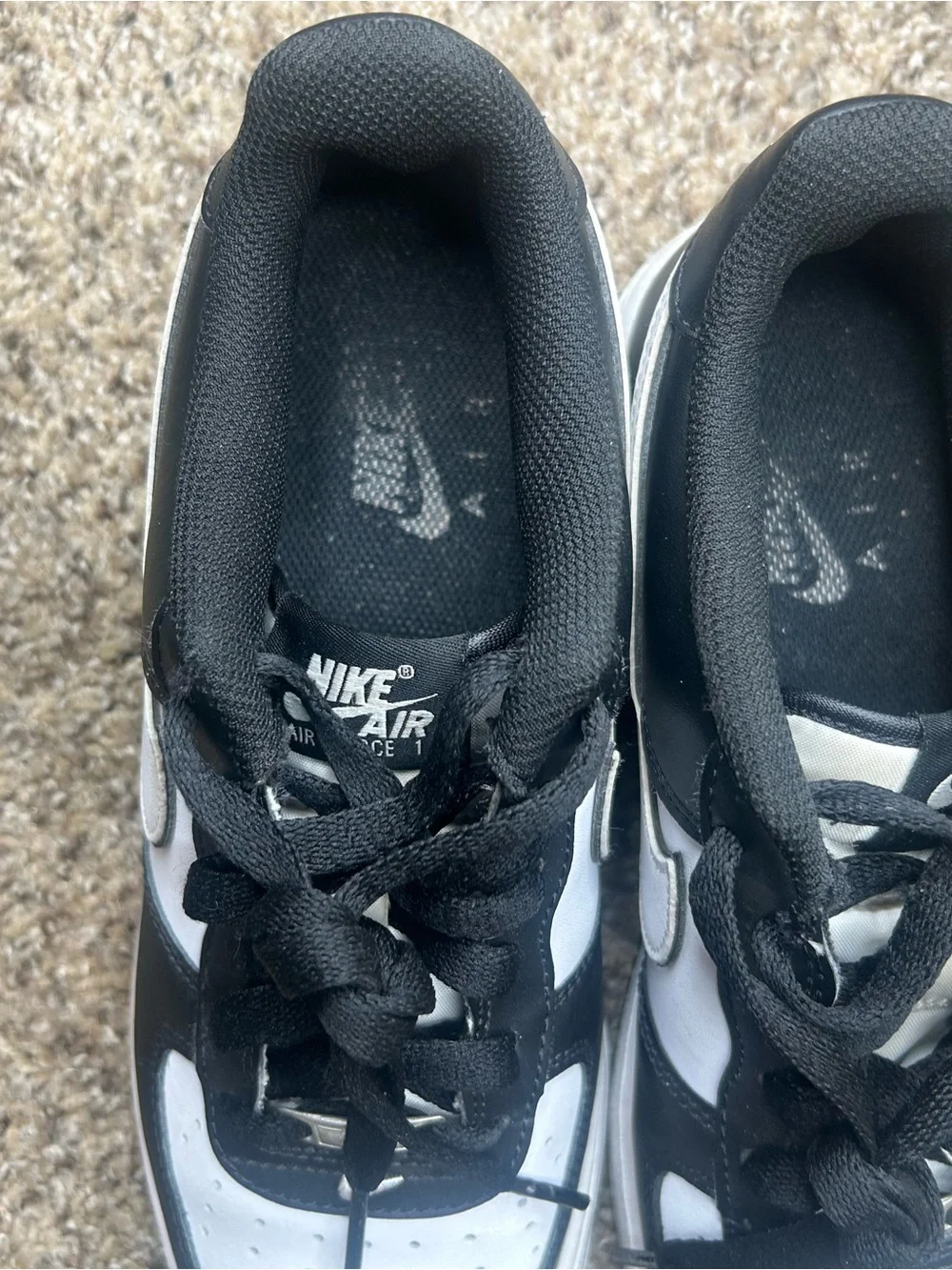 Nike stylish black